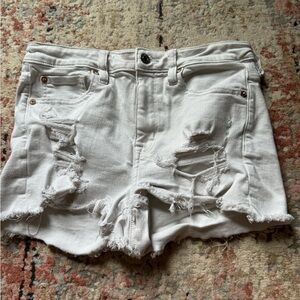 White American Eagle shorts.